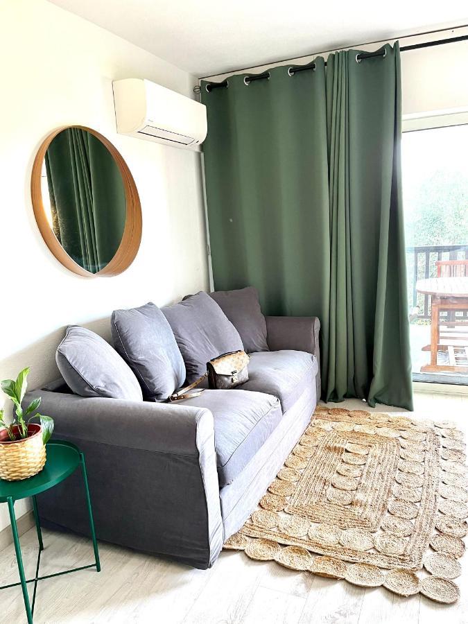 Loumax Apartment